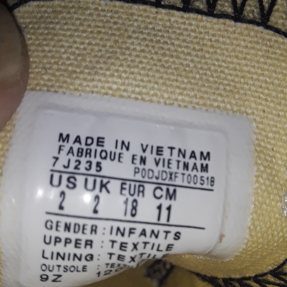 Size 2 infant boys Converse shoes - Picture 12 of 13
